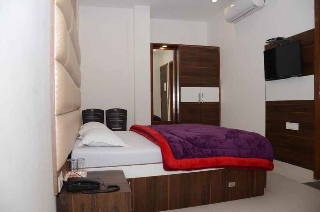 Hotel Robin Inn أمريتسار المظهر الخارجي الصورة