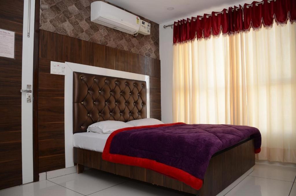 Hotel Robin Inn أمريتسار المظهر الخارجي الصورة