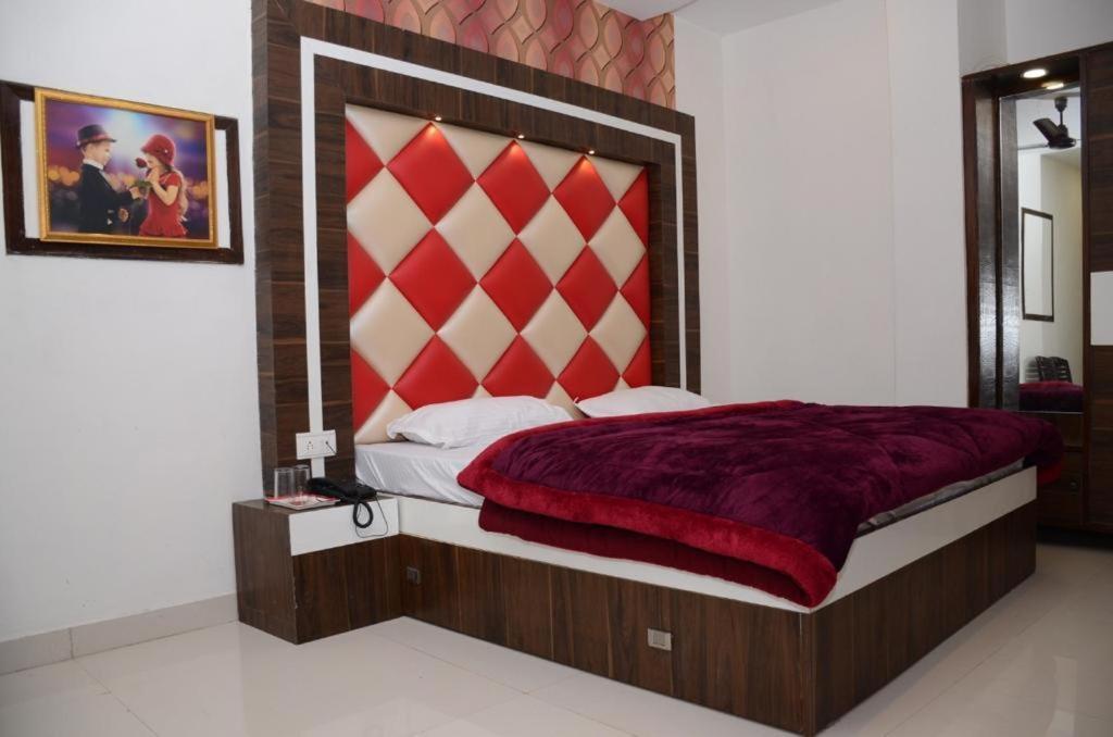 Hotel Robin Inn أمريتسار المظهر الخارجي الصورة