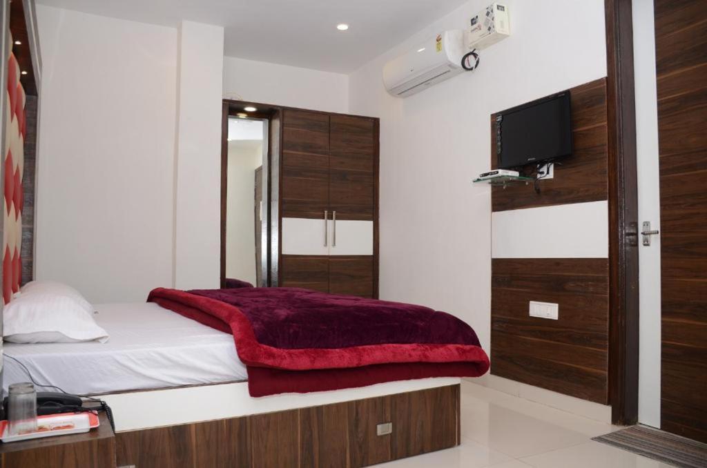 Hotel Robin Inn أمريتسار المظهر الخارجي الصورة