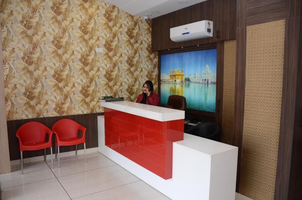 Hotel Robin Inn أمريتسار المظهر الخارجي الصورة