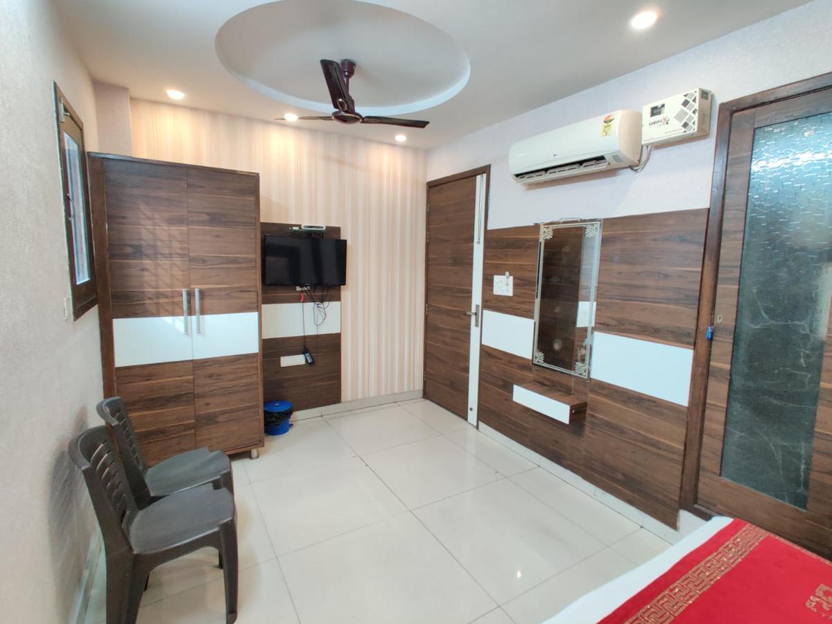 Hotel Robin Inn أمريتسار المظهر الخارجي الصورة