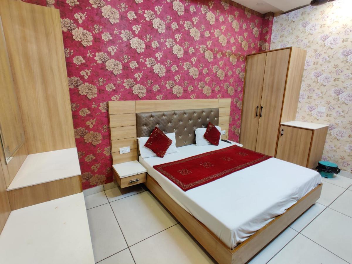 Hotel Robin Inn أمريتسار المظهر الخارجي الصورة