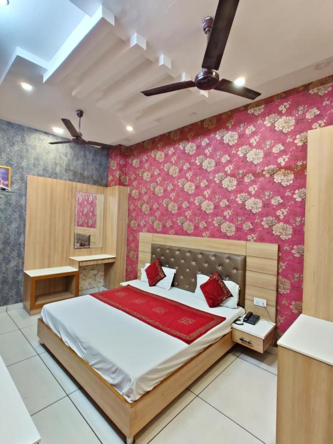 Hotel Robin Inn أمريتسار المظهر الخارجي الصورة