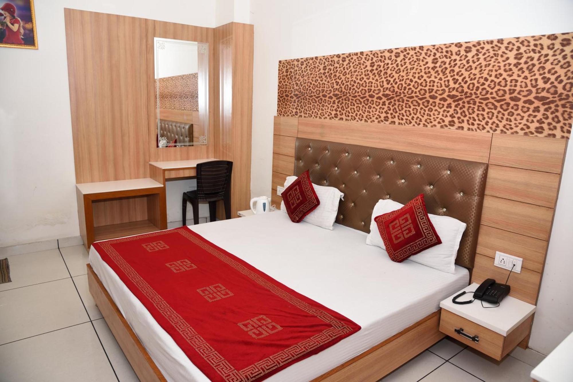 Hotel Robin Inn أمريتسار المظهر الخارجي الصورة