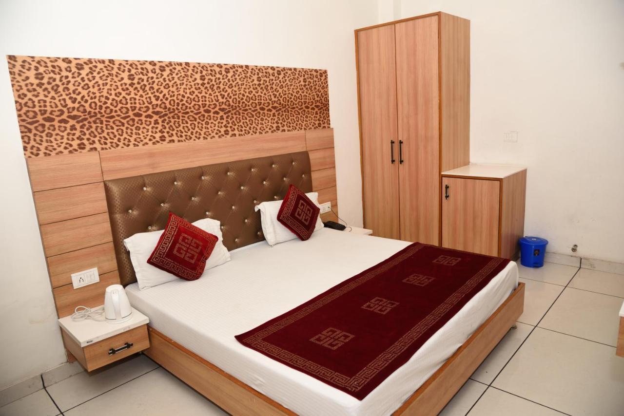 Hotel Robin Inn أمريتسار المظهر الخارجي الصورة