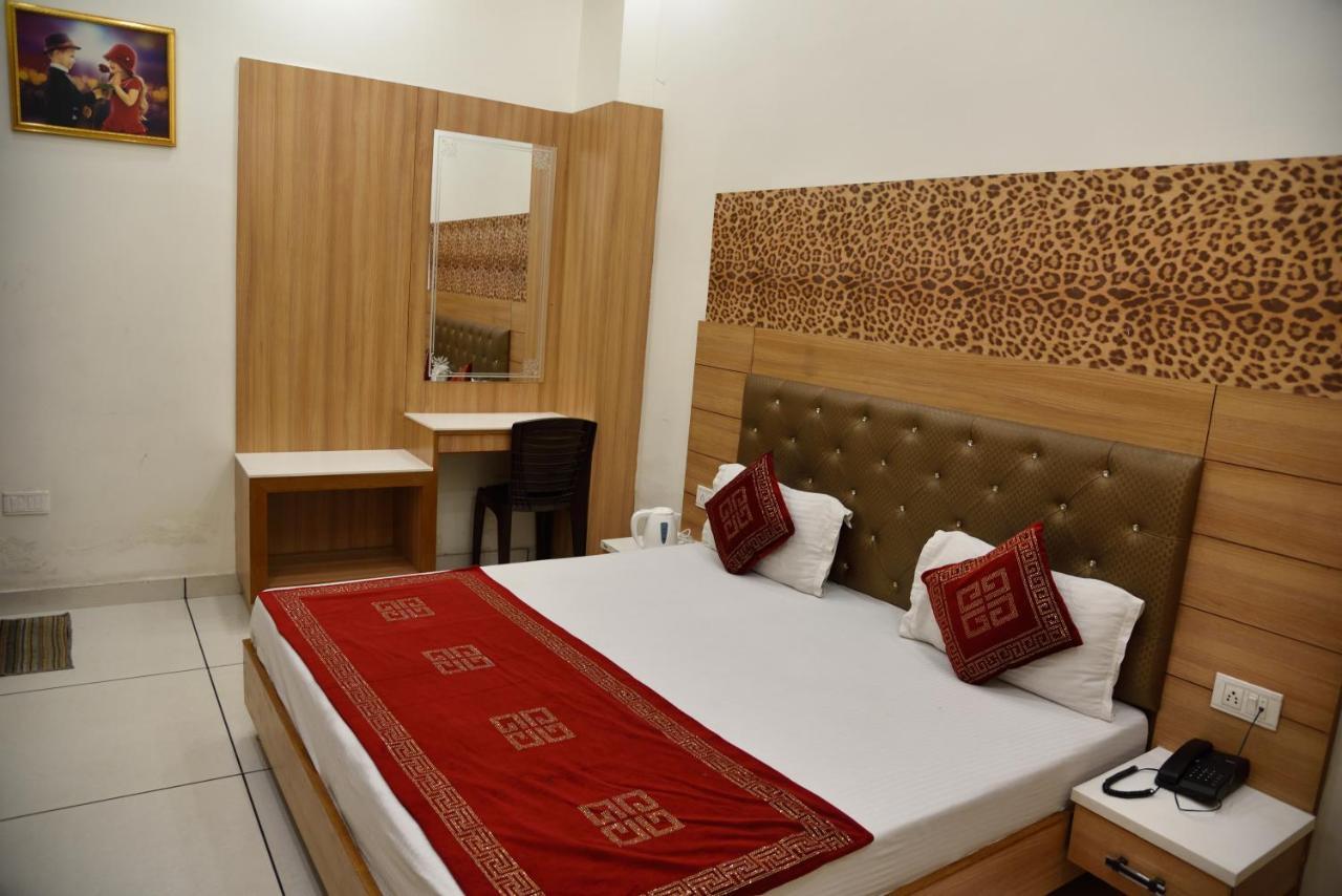 Hotel Robin Inn أمريتسار المظهر الخارجي الصورة