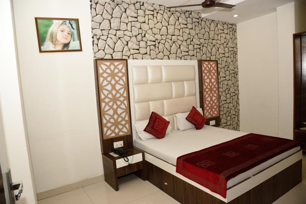 Hotel Robin Inn أمريتسار المظهر الخارجي الصورة